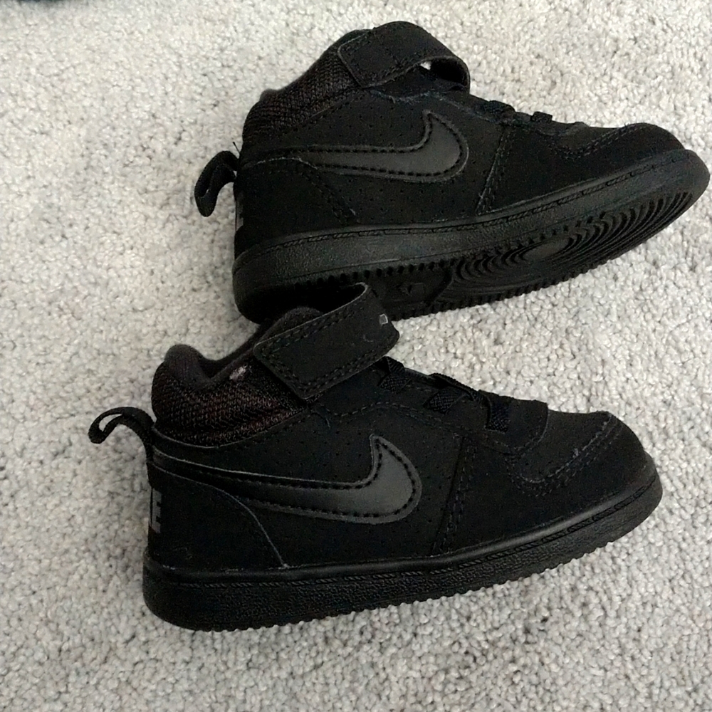 Toddler Nike shoes